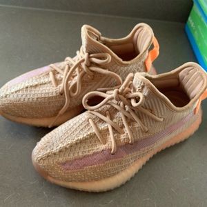 Adidas Yeezy 350 V2 Clay Size 5.5